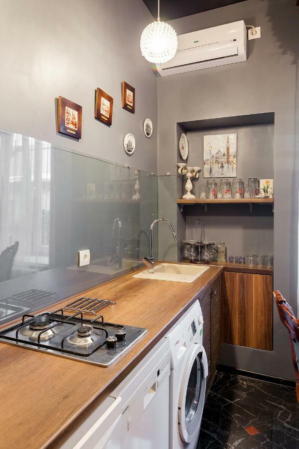 Delux Leopolli Near Shopping Mall Forum * Lviv