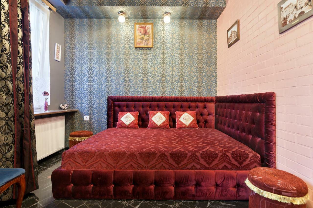 Delux Leopolli Near Shopping Mall Forum Apartment
