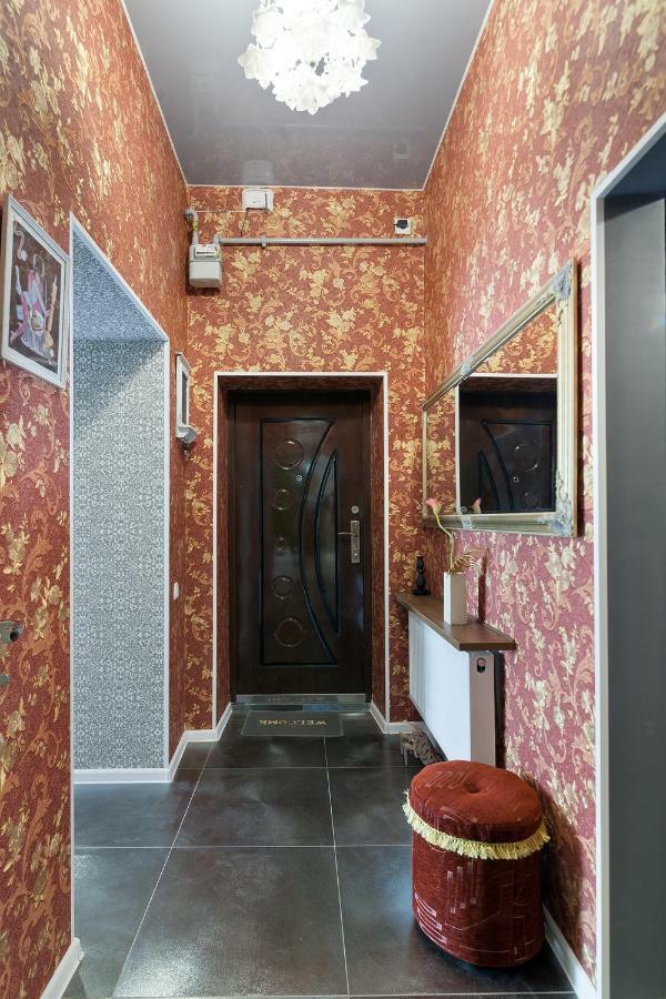 Delux Leopolli Near Shopping Mall Forum Apartment